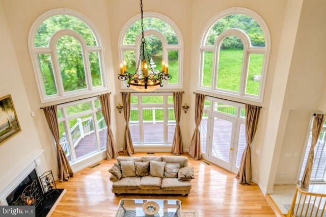 40911 ALYSHEBA DR, Leesburg, VA 20176