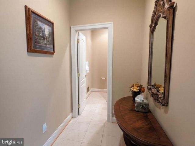 40911 ALYSHEBA DR, Leesburg, VA 20176