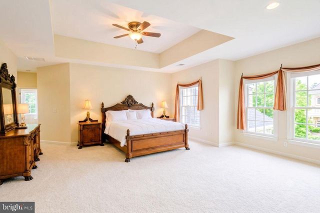 40911 ALYSHEBA DR, Leesburg, VA 20176