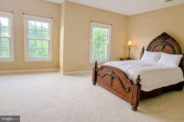 40911 ALYSHEBA DR, Leesburg, VA 20176