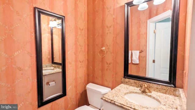 40911 ALYSHEBA DR, Leesburg, VA 20176