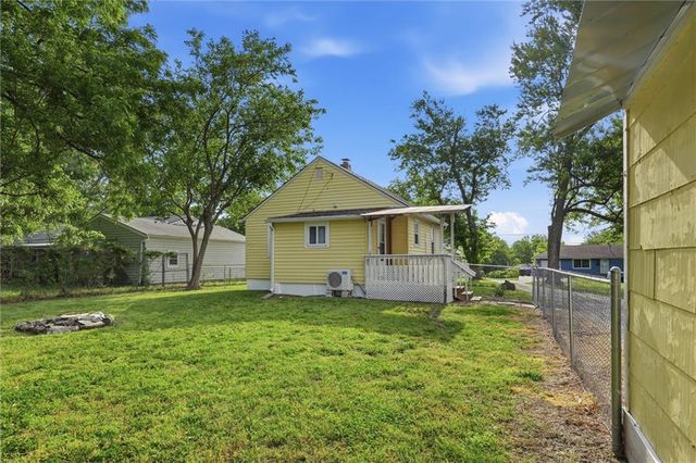 13318 Parker Avenue, Grandview, MO 64030