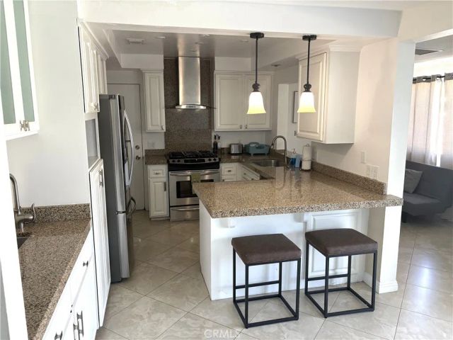 2290 N Victoria, Palm Springs, CA 92262