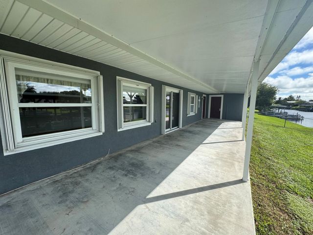 2116 SE 31st Street, Okeechobee, FL 34974