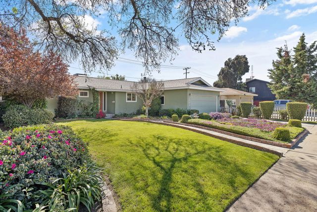 2303 W Cambridge Avenue, Visalia, CA 93277