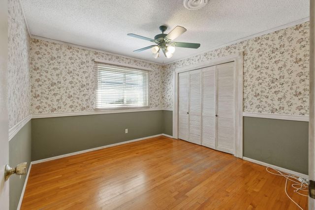 2303 W Cambridge Avenue, Visalia, CA 93277