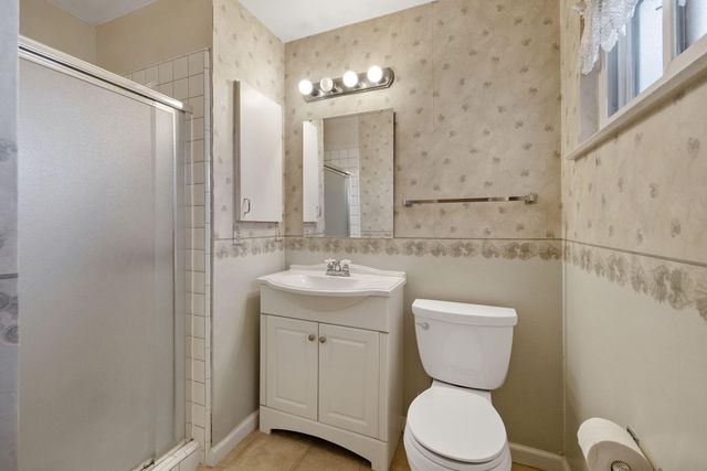 2303 W Cambridge Avenue, Visalia, CA 93277