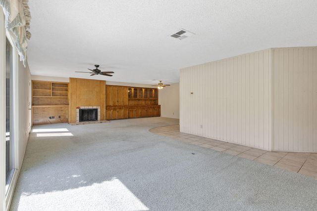 2303 W Cambridge Avenue, Visalia, CA 93277