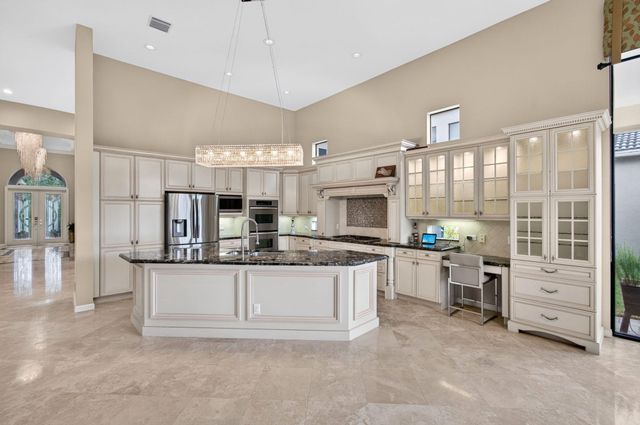 17835 LAKE AZURE Way, Boca Raton, FL 33496