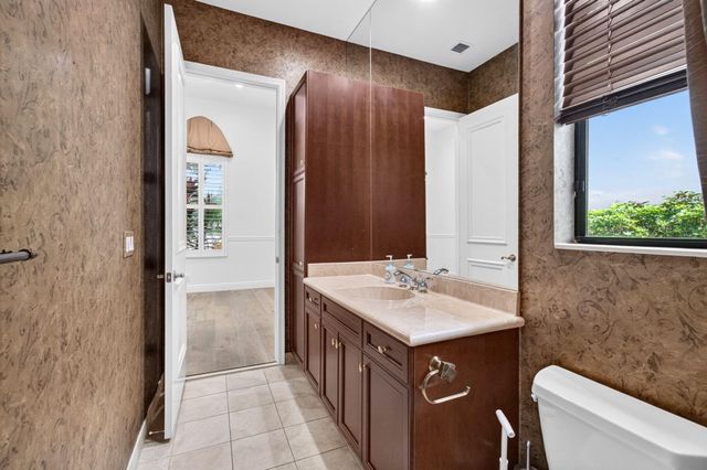 17835 LAKE AZURE Way, Boca Raton, FL 33496