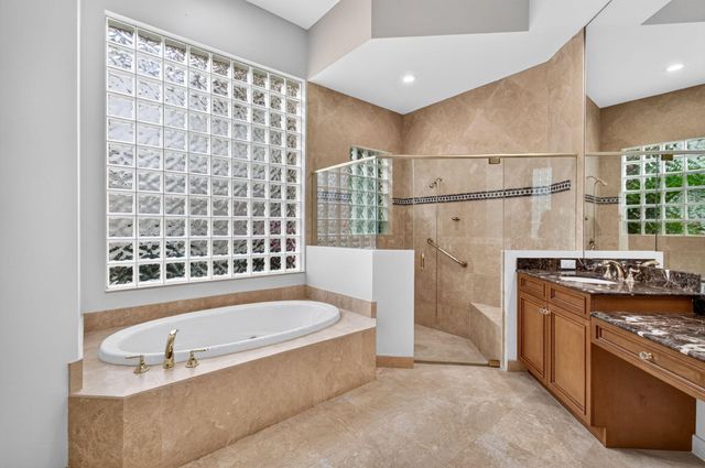 17835 LAKE AZURE Way, Boca Raton, FL 33496