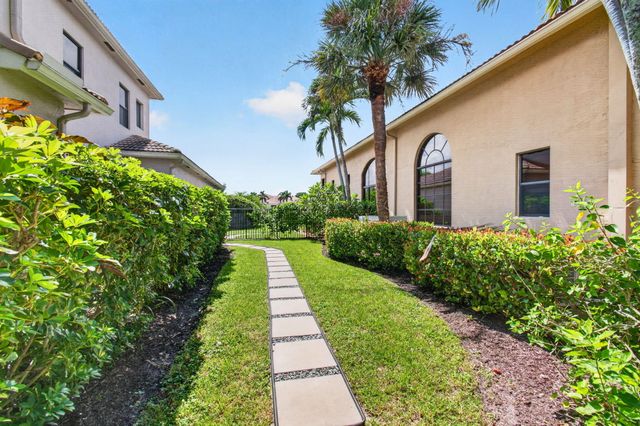 17835 LAKE AZURE Way, Boca Raton, FL 33496