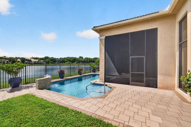 17835 LAKE AZURE Way, Boca Raton, FL 33496