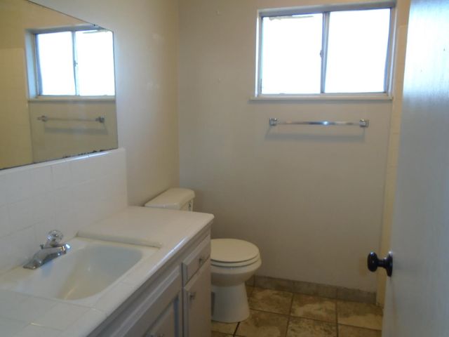 5530 N Bond Street, Fresno, CA 93710