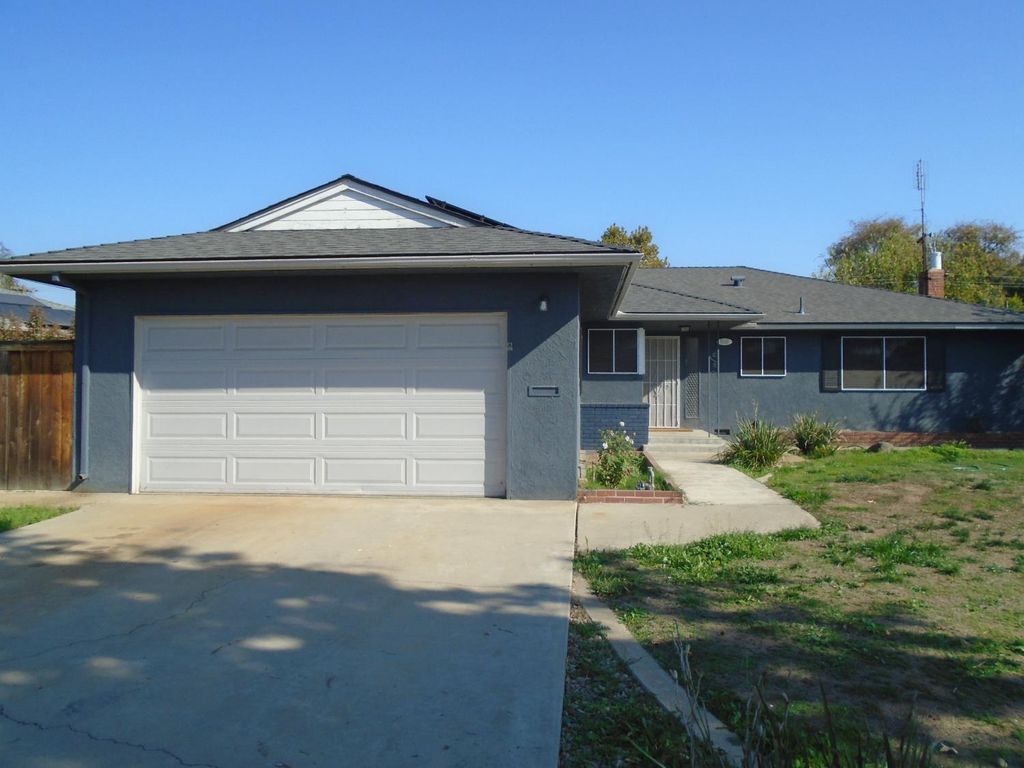 5530 N Bond Street, Fresno, CA 93710