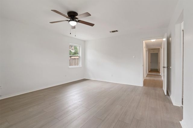 2024 Oakmeadow Street, Bedford, TX 76021