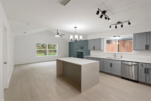 2024 Oakmeadow Street, Bedford, TX 76021