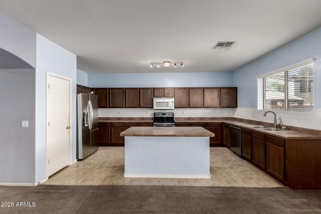 2216 W PIMA Avenue, Coolidge, AZ 85128