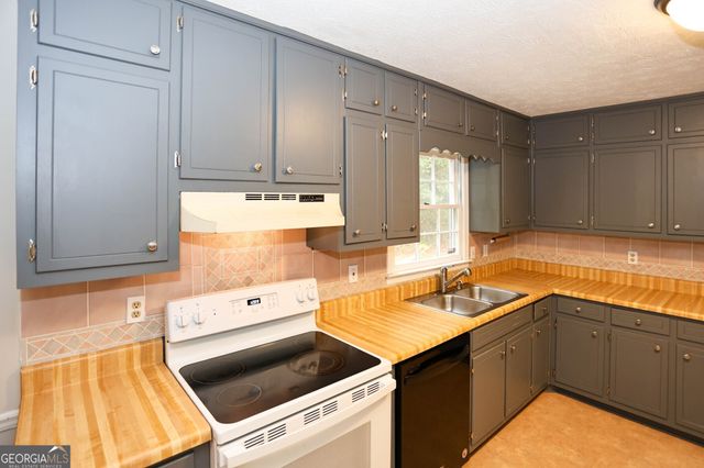 6504 Swift Creek Drive, Lithonia, GA 30058