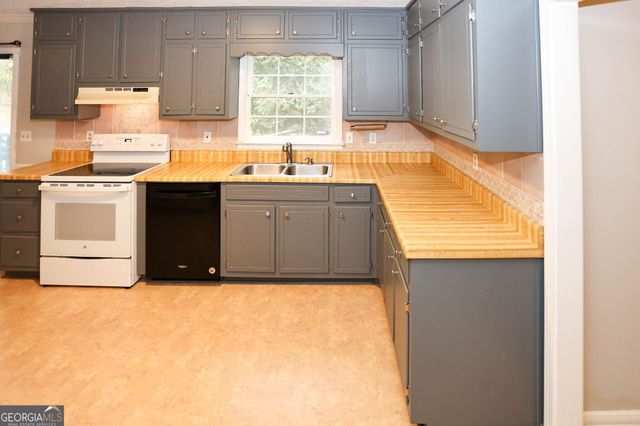 6504 Swift Creek Drive, Lithonia, GA 30058