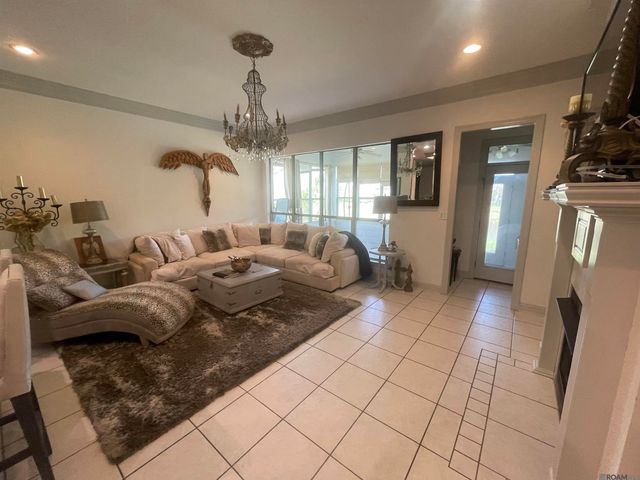6460 Patio Ct, Gonzales, LA 70737