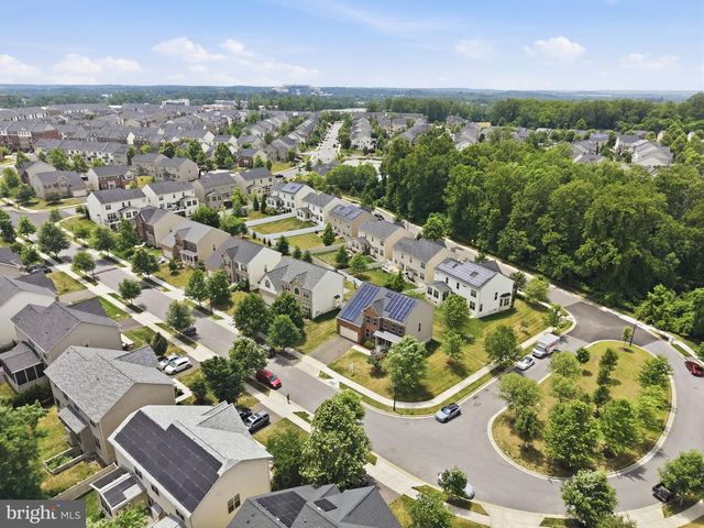 2812 TROTTER PARK LN, Lanham, MD 20706