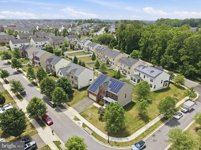 2812 TROTTER PARK LN, Lanham, MD 20706