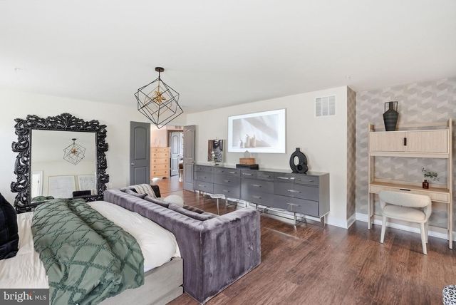 2812 TROTTER PARK LN, Lanham, MD 20706