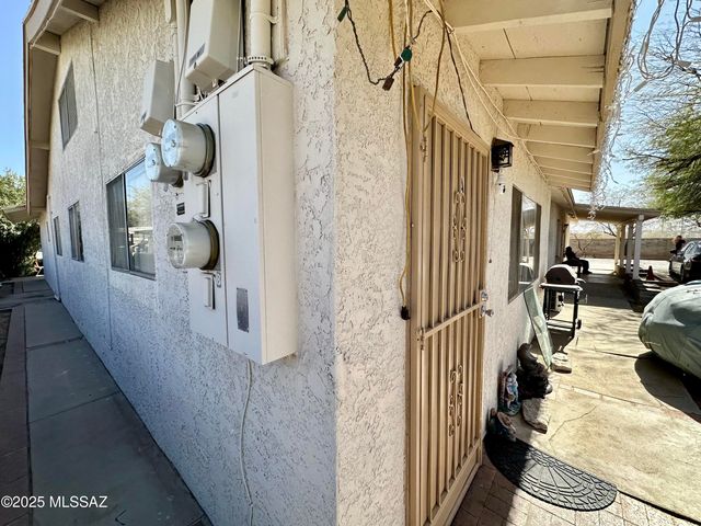 1555 E Bernard Drive, Tucson, AZ 85714