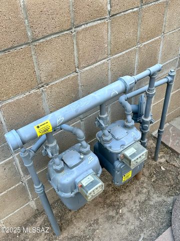 1555 E Bernard Drive, Tucson, AZ 85714