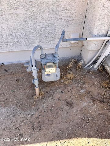 1555 E Bernard Drive, Tucson, AZ 85714