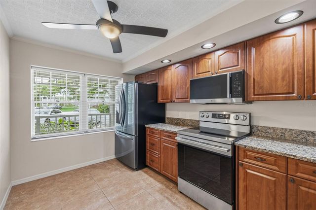 2533 DOLLY BAY DRIVE 105, Palm Harbor, FL 34684