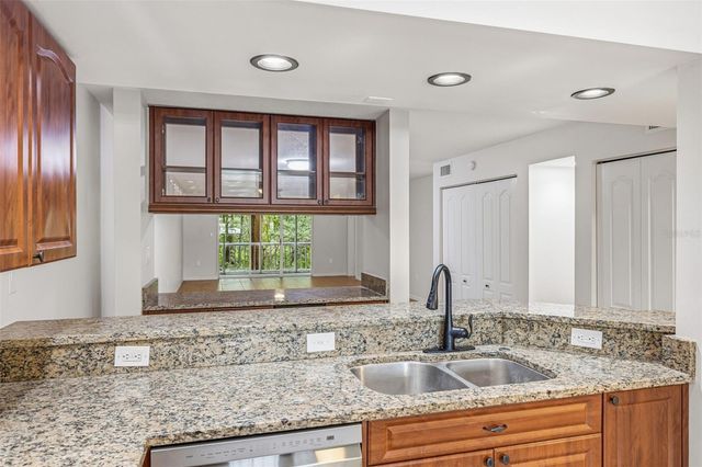2533 DOLLY BAY DRIVE 105, Palm Harbor, FL 34684