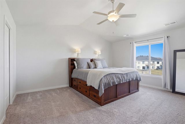 1142 Leann Circle, North Liberty, IA 52317