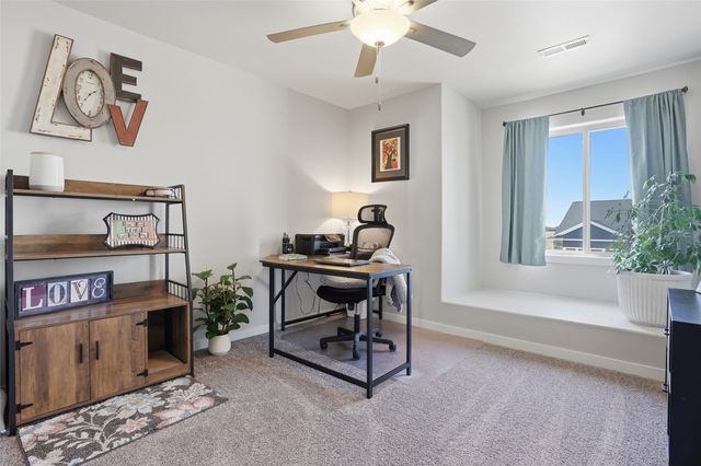 1142 Leann Circle, North Liberty, IA 52317