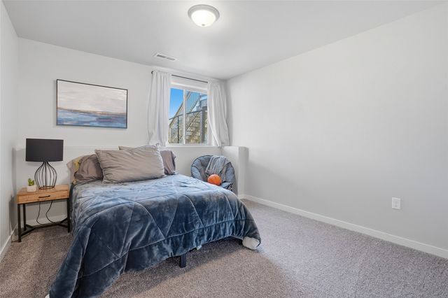 1142 Leann Circle, North Liberty, IA 52317