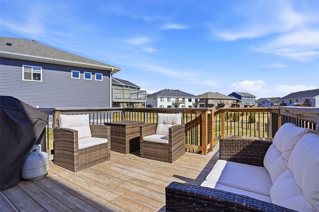 1142 Leann Circle, North Liberty, IA 52317