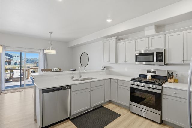 1142 Leann Circle, North Liberty, IA 52317