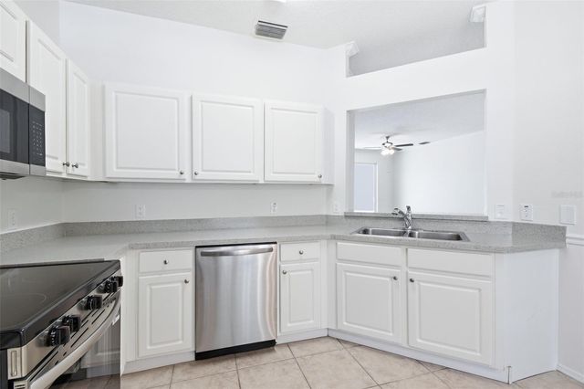 823 SPRINGWOOD CIRCLE, Bradenton, FL 34212