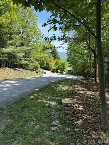 108 Fawncrest Court 51 - R, Flat Rock, NC 28731