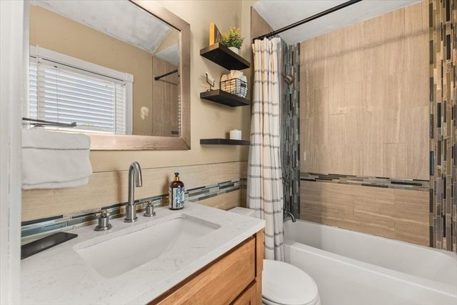 55 Beulah St, Whitman, MA 02382