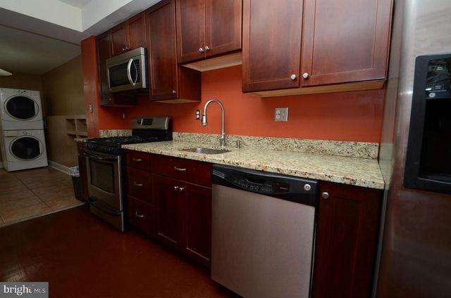 3131 ELLIOTT ST, Baltimore, MD 21224