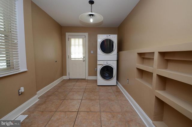 3131 ELLIOTT ST, Baltimore, MD 21224