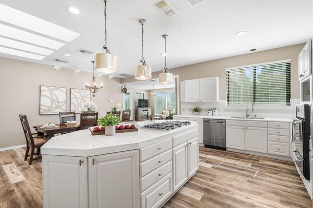 12604 Pegasus Drive, Willis, TX 77318