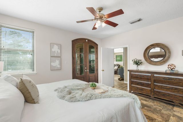 12604 Pegasus Drive, Willis, TX 77318