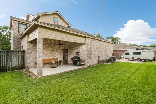12604 Pegasus Drive, Willis, TX 77318