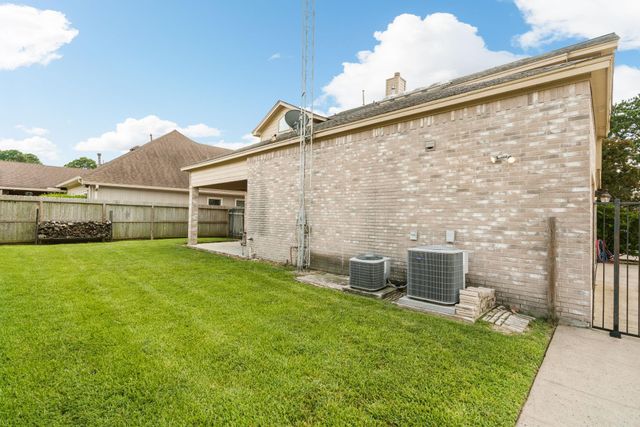 12604 Pegasus Drive, Willis, TX 77318