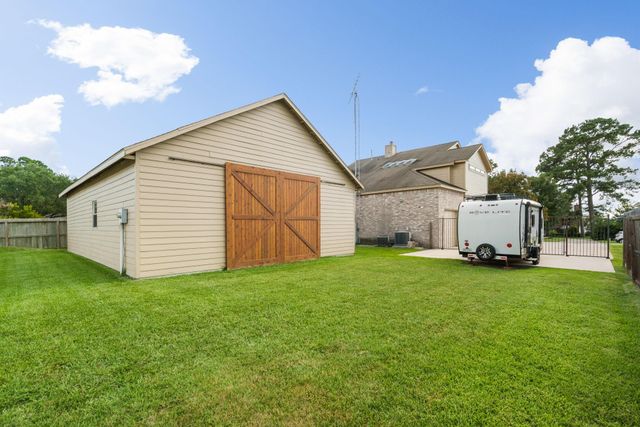 12604 Pegasus Drive, Willis, TX 77318