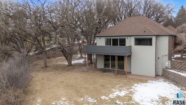 1200 E Tomar Rd Road, Sioux Falls, SD 57105