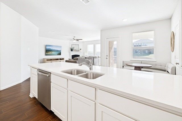 11216 Ponderosa Trail, Aubrey, TX 76227